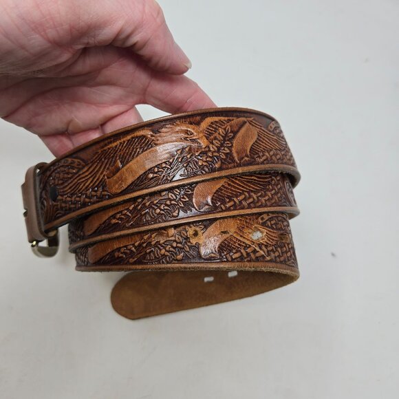 Western Tooled Leather Belt W/ Eagle Design 44" 1.5" Wide Top Grain Leather Bras - Picture 2 of 8
